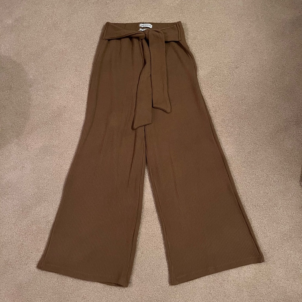 Urban Outfitters high waisted tied brown flare sweater stretchy trousers size XS